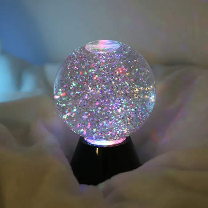 Boule lumineuse à paillettes