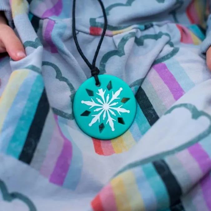 Collier flocon de neige - lumière du jour