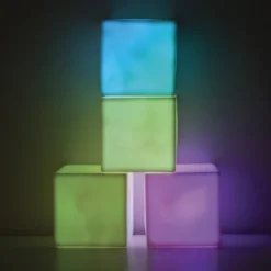 Cubes lumineux par 4