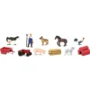 Figurines autour de la ferme