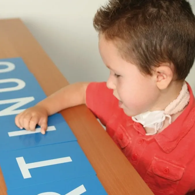 Lettres rugueuses Montessori