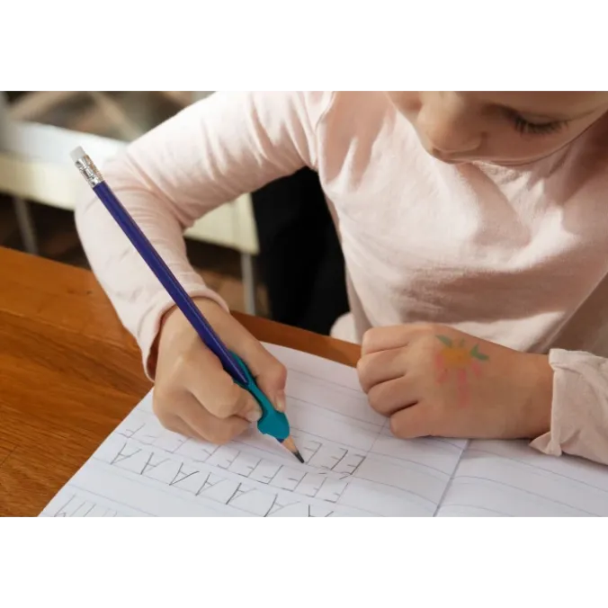 Lot de 2 crayons à papier + 1 guide doigt écriture
