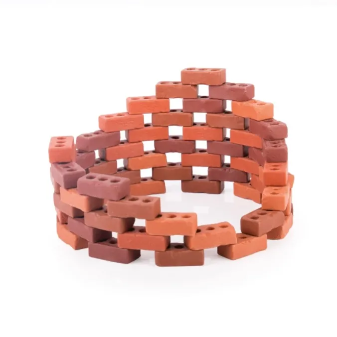 Petites briques de construction naturelles